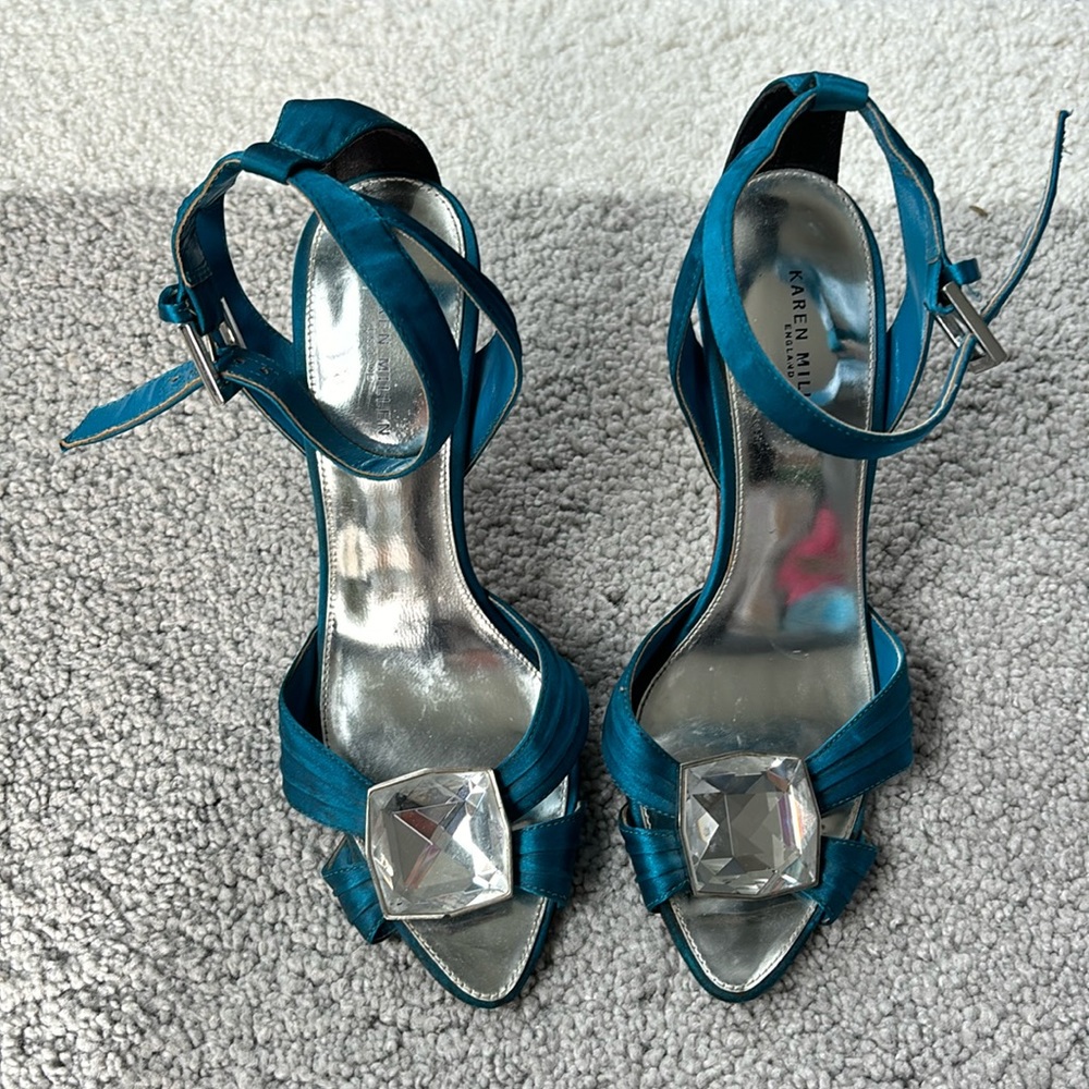 Karen Millen ankle strap high heel, crystal shoes size 38/8 in teal color satin